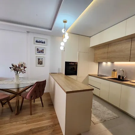 Florence Белград